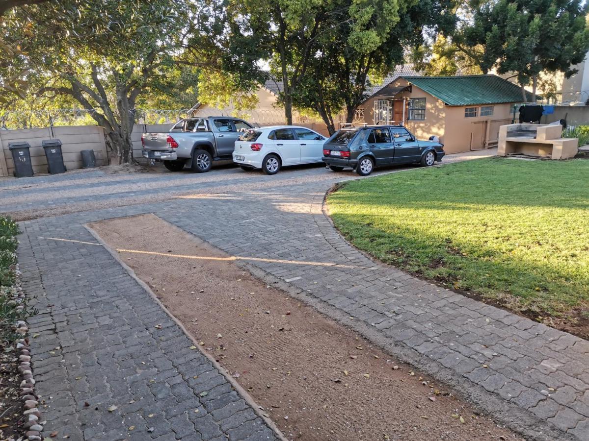Rooikrans Guest House Johannesburg Dış mekan fotoğraf