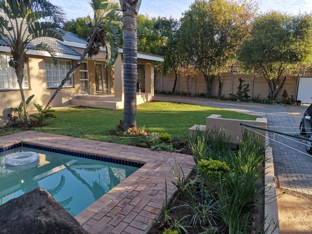 Rooikrans Guest House Johannesburg Dış mekan fotoğraf